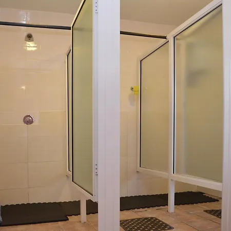 International Хостел Кілларні