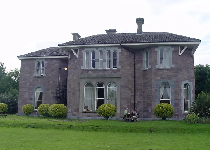 Killarney International Hostel *