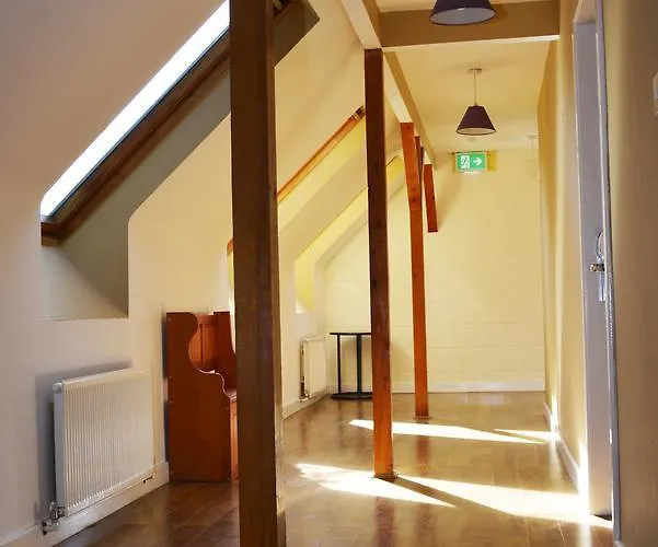 Хостел International Кілларні