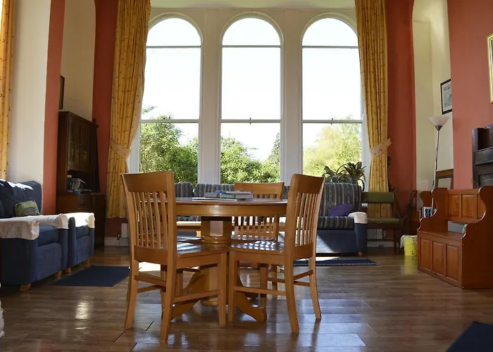 אכסניה International